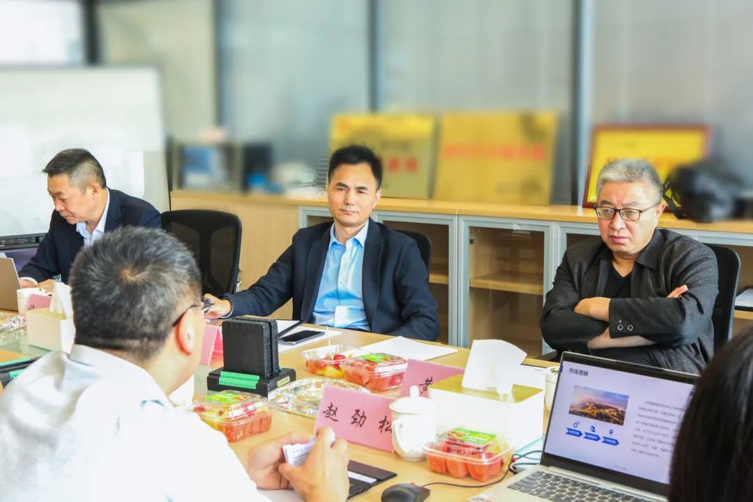 1657000949750055KiiJ.jpg 1657000949750055KiiJ.jpg